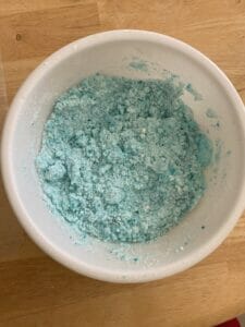 DIY bath bomb